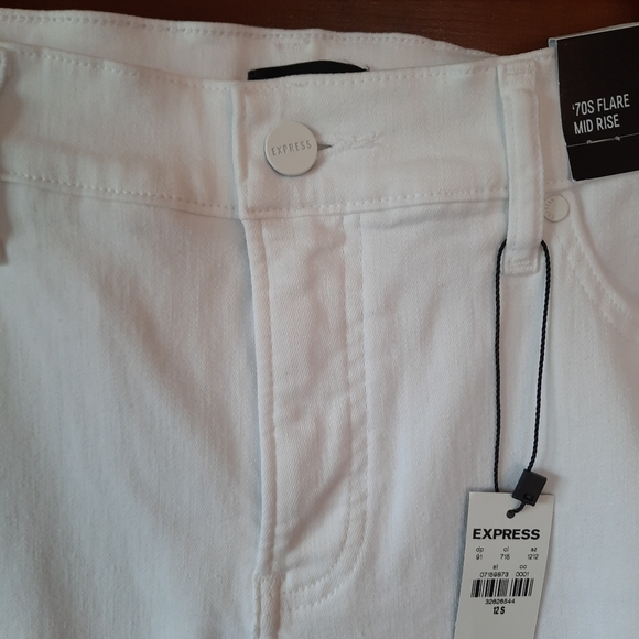 🛍 NWT Express 70s Flare Mid-rise white denim jeans size 12 short - Picture 6 of 15